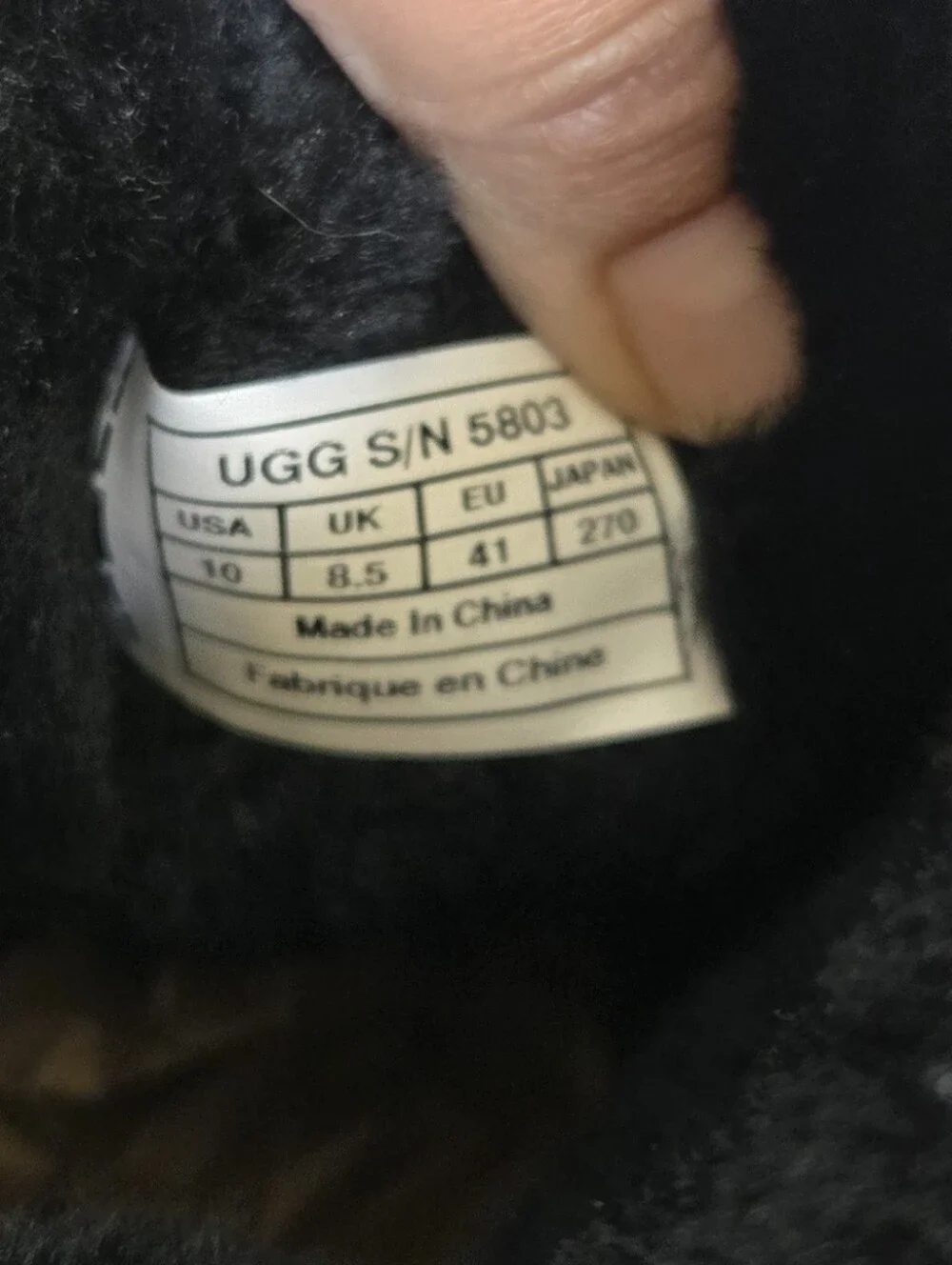 The UGG Bailey Button Boot (Style 5803) Size 10